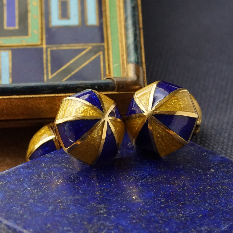 Fabsuisse watch
Vintage watch
David Webb
David webb cufflinks
David webb umbrella
David webb 18k
David webb gold blue
David webb cufflinks 18k
David webb cufflinks enamel