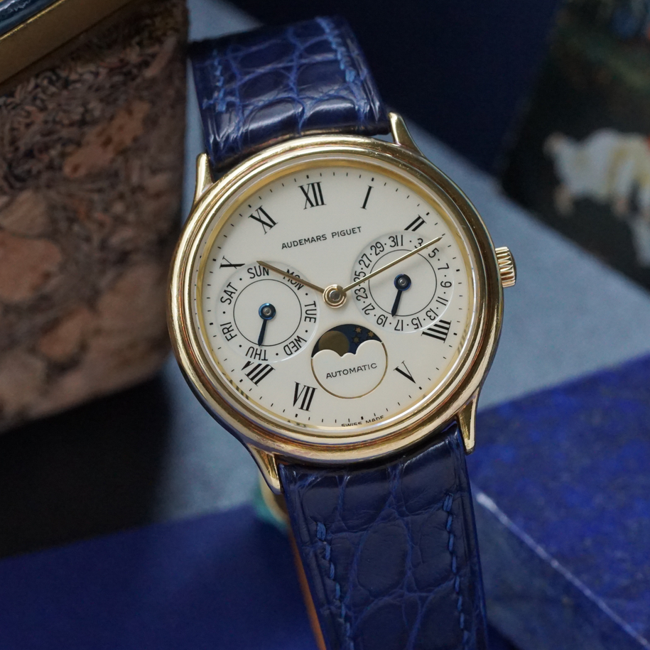 fabsuisse vintage
Fabsuisse watch
Audemars triple calendar 18k yellow gold
AP triple calendar 18k yellow gold 
Audemars 25589BA watch
AP 25589BA watch
Audemars Piguet Ref. 25589BA Triple Calendar Moonphase 18k Yellow Gold Automatic 1980s
AP Ref. 25589BA Triple Calendar Moonphase 18k Yellow Gold Automatic 1980-1986
AP men watch
Audemars men watch