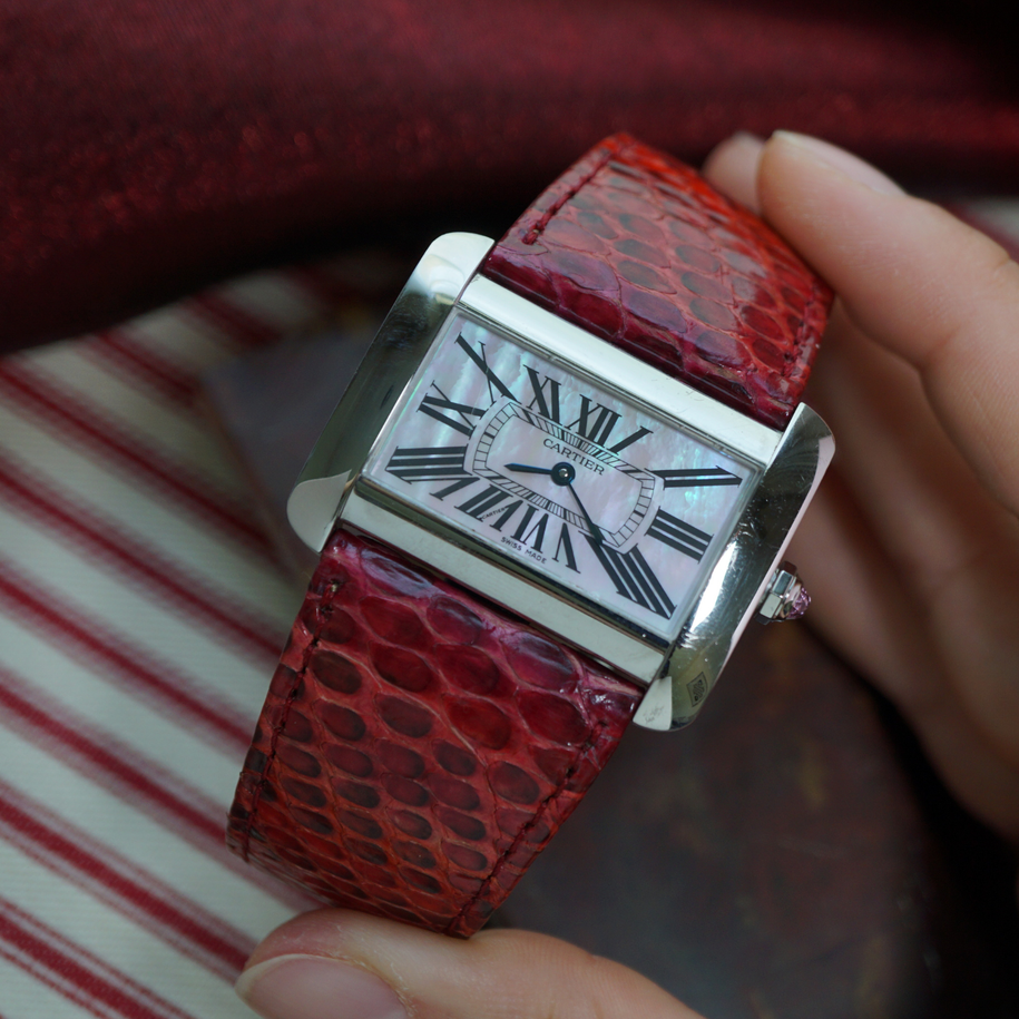 Fabsuisse vintage
Fabsuisse watch
Cartier limited edition 
Cartier divan XL
Cartier divan 500
Cartier divan 2600
Cartier mother of pearl
Cartier divan mother of pearl
Cartier steel watch
Cartier women steel watch