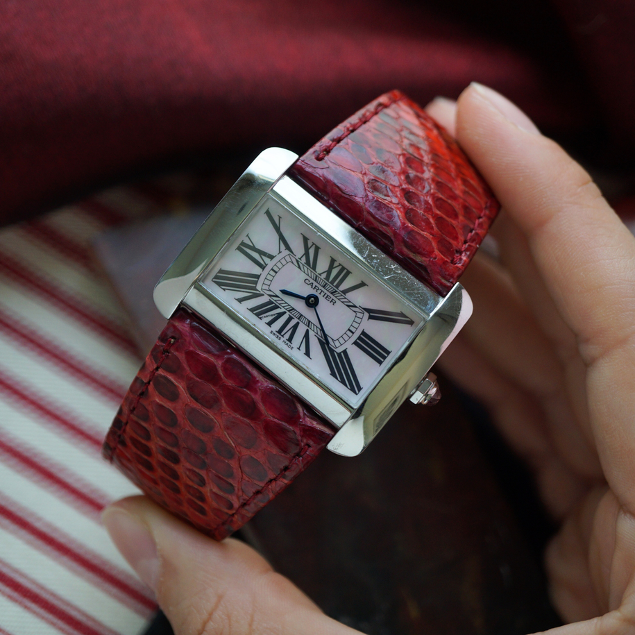 Fabsuisse vintage
Fabsuisse watch
Cartier limited edition 
Cartier divan XL
Cartier divan 500
Cartier divan 2600
Cartier mother of pearl
Cartier divan mother of pearl
Cartier steel watch
Cartier women steel watch