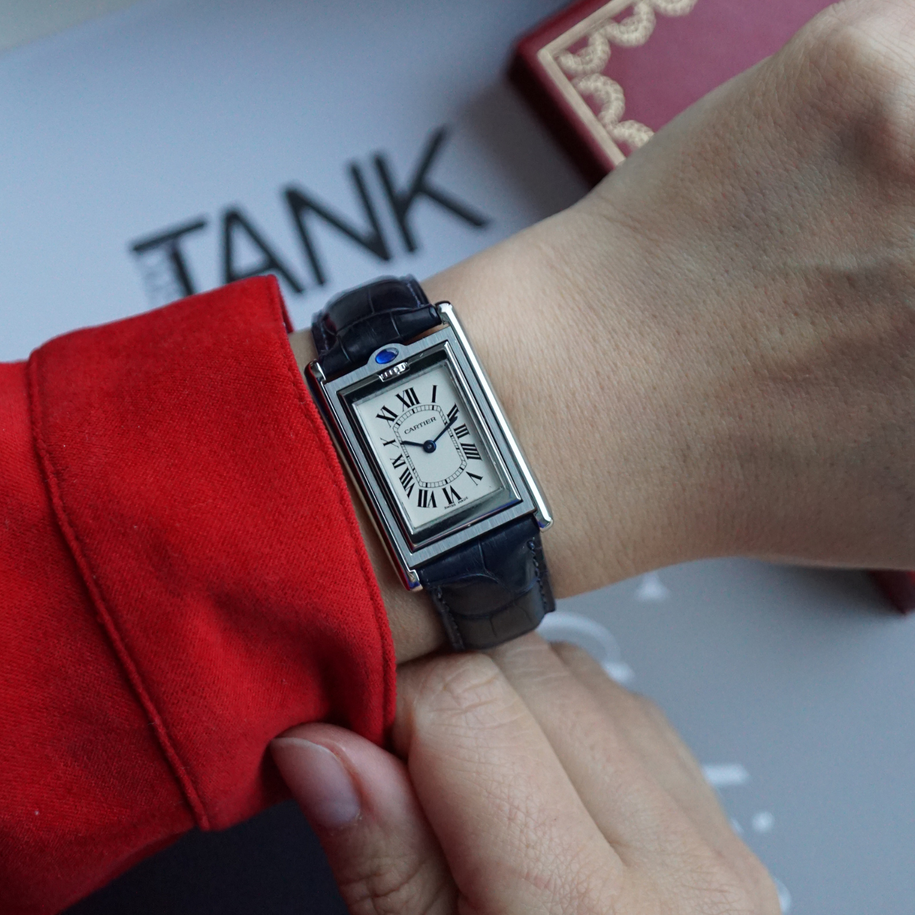 Fabsuisse watch
Fabsuisse vintage
Cartier tank basculante
Cartier basculante
Cartier Tank Basculante 2405 Steel Box Papers Books 2002