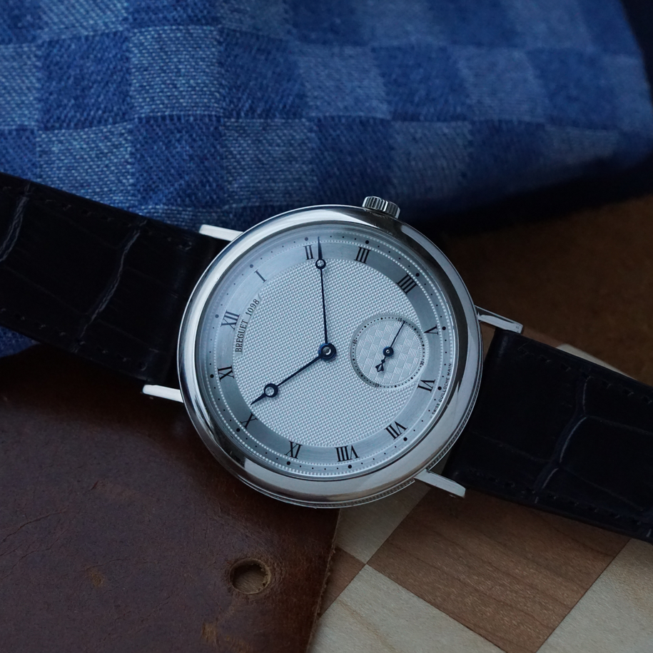 Fabsuisse watch
Fabsuisse vintage
Breguet classique guilloche 5140
Breguet classique women 18k white gold
Breguet classique 5140
Breguet classique 18k white gold
Breguet classique 5140 white gold
Breguet classique 5140 guilloche