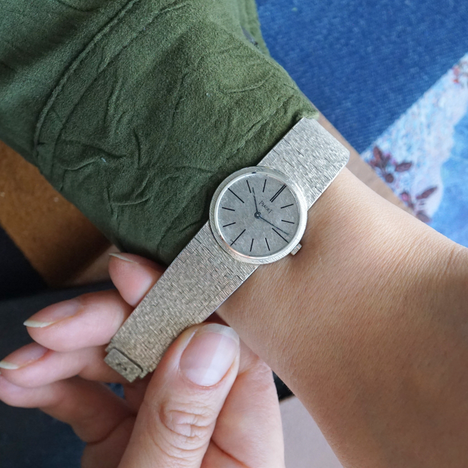 Fabsuisse vintage
Fabsuisse watch
Piaget vintage 1970 
Piaget 18k white gold
Piaget vintage white gold
Piaget bracelet white gold
Piaget 1970s watch
Piaget manual vintage watch
Piaget vintage 18k white gold
Piaget Ultra thin watch
Vintage ultra thin watch
Piaget disco volante watch
Piaget ultra thin watch
Piaget ultra thin vintage watch
Piaget ultra thin vintage watch