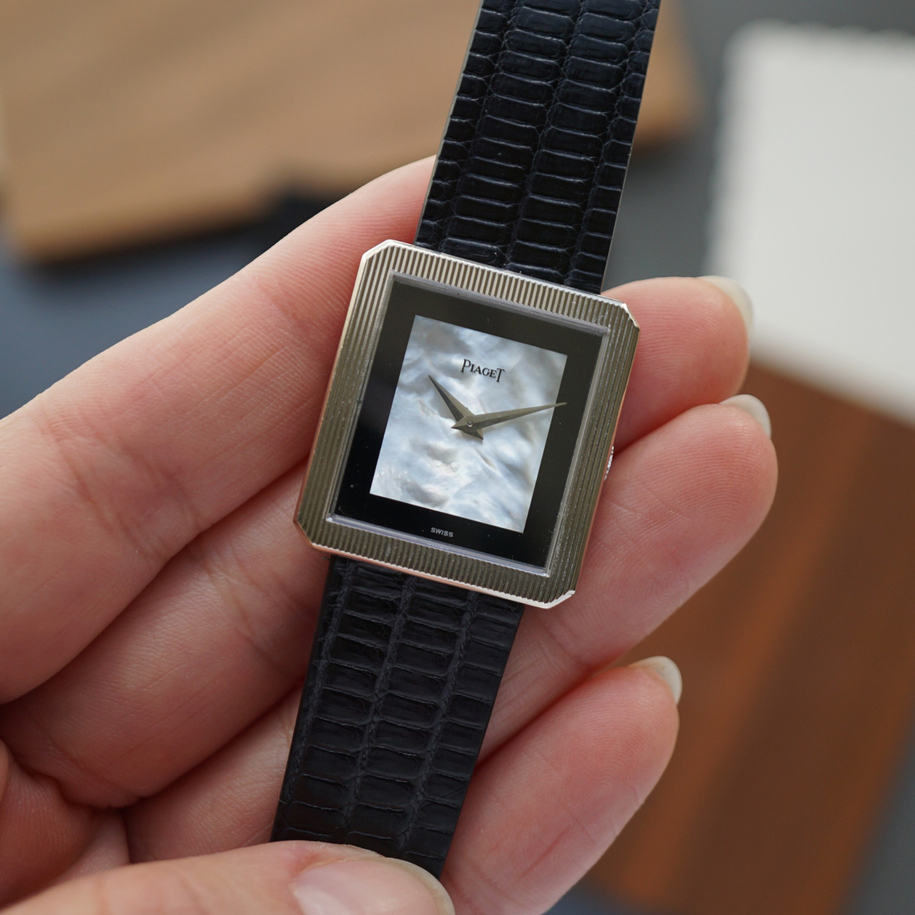 Fabsuisse watch
Fabsuisse vintage
Fabsuisse vintage onyx
Fabsuisse vintage rare
Piaget ultra thin mother of pearl
Piaget ultra thin 1970
Piaget mother of pearl 1970
Piaget 1970s white gold
Piaget 1970 18k white gold
Piaget 1970 onyx mother of pearl
Piaget vintage gold watch
Piaget vintage watch
Piaget onyx watch