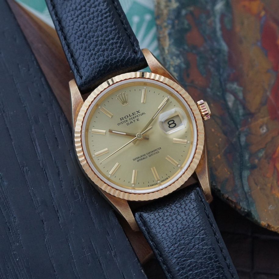 Vintage watch
Fabsuisse vintage
Rolex date vintage 15328
Rolex date yellow gold 15328
Rolex award date watch
Rolex vintage award watch
Rolex card vintage paper