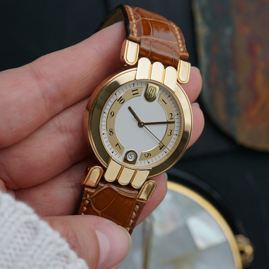 Vintage watch
Fabsuisse vintage
Harry Winston Premier 18k Yellow Gold Automatic Date 34mm 2010
Harry Winston triple arch premier yellow gold Harry Winston automatic watch
Harry Winston Premier watch
Harry Winston premier automatic gold watch