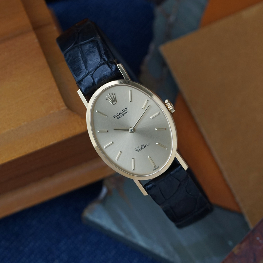 Rolex Vintage Cellini Oval 18k Yellow Gold 1970s
