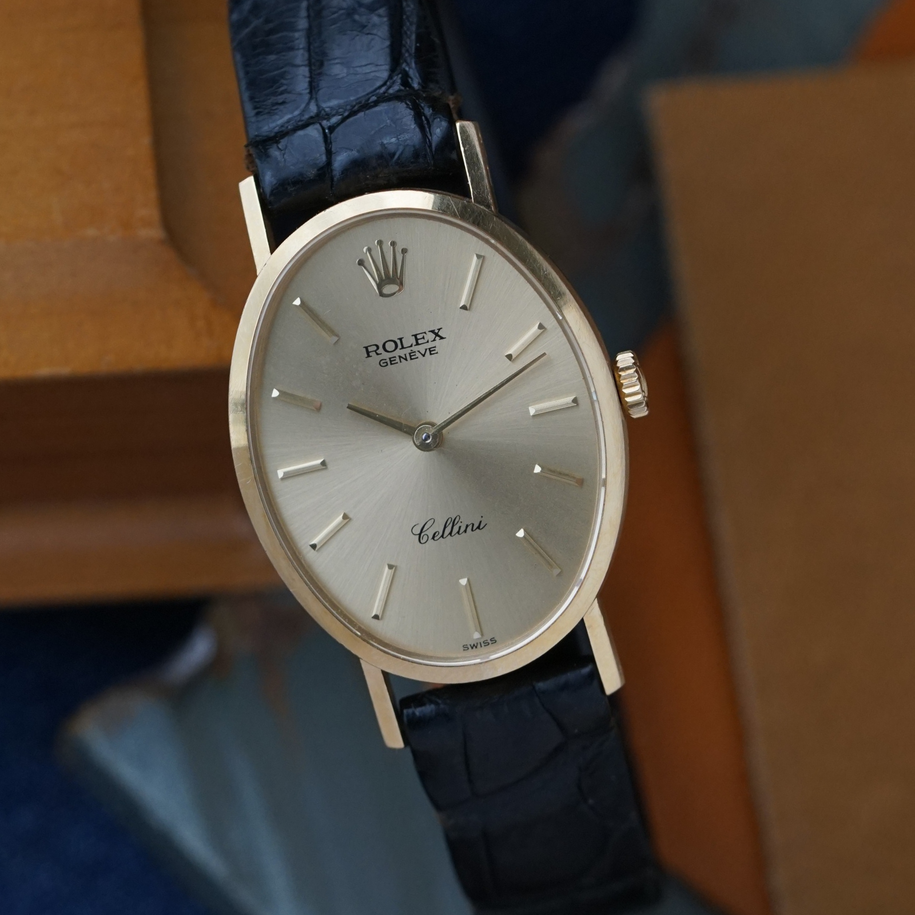 Rolex Vintage Cellini Oval 18k Yellow Gold 1970s