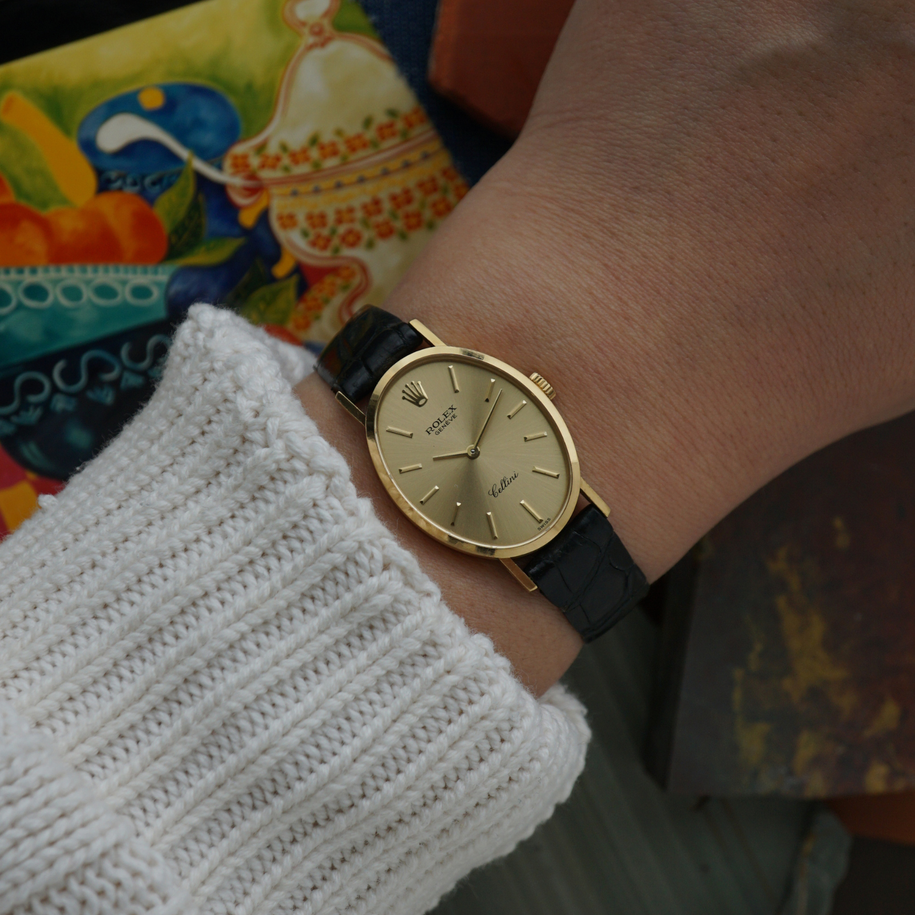 Rolex Vintage Cellini Oval 18k Yellow Gold 1970s