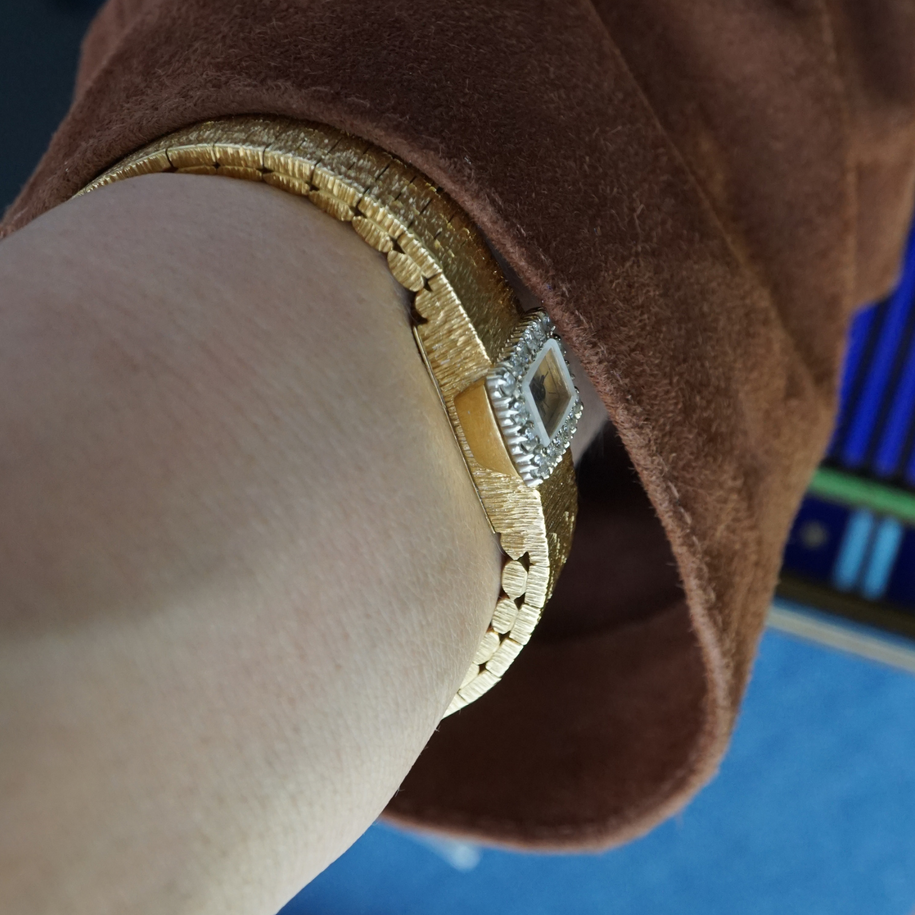 Piaget Ladies Tiny Diamond Yellow Gold Bracelet Watch 1970s