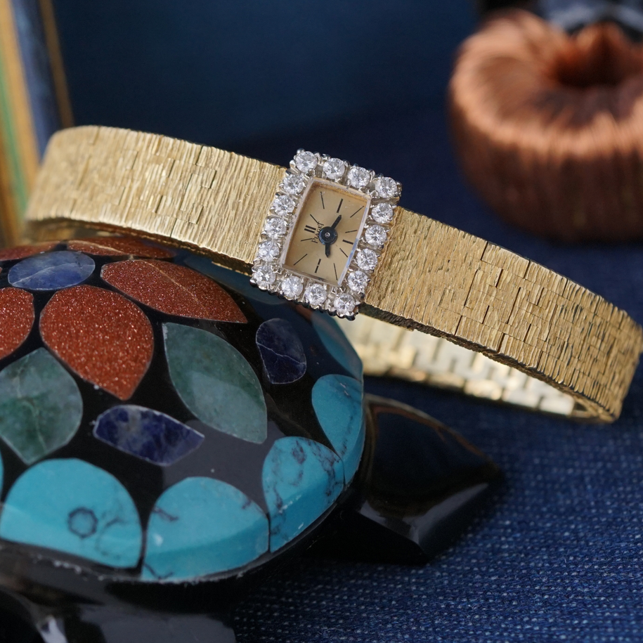 Piaget Ladies Tiny Diamond Yellow Gold Bracelet Watch 1970s