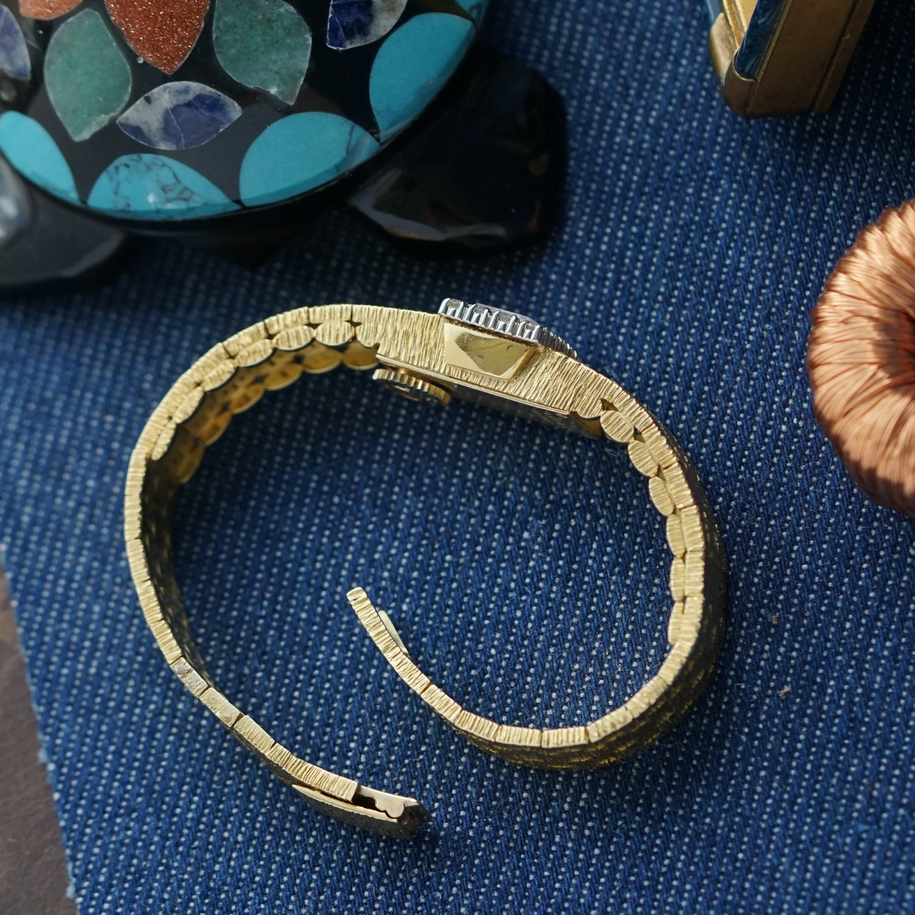 Piaget Ladies Tiny Diamond Yellow Gold Bracelet Watch 1970s