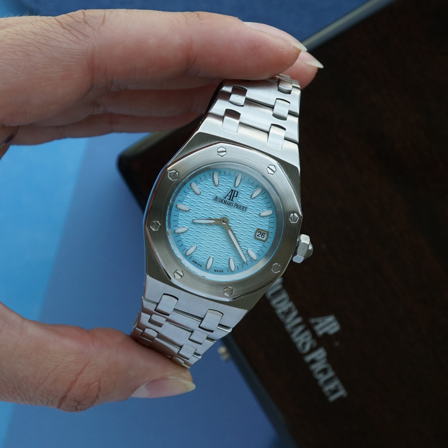 Audemars Piguet Royal Oak Ladies Blue Tapisserie Quartz  67600ST.OO.1210ST.02