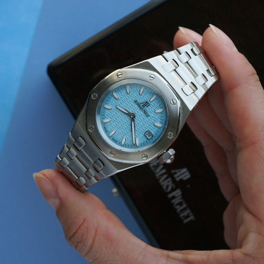 Audemars Piguet Royal Oak Ladies Blue Tapisserie Quartz  67600ST.OO.1210ST.02