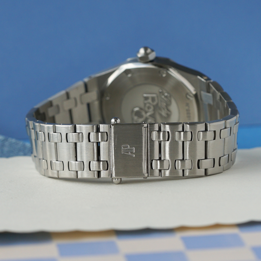 Audemars Piguet Royal Oak Ladies Blue Tapisserie Quartz  67600ST.OO.1210ST.02