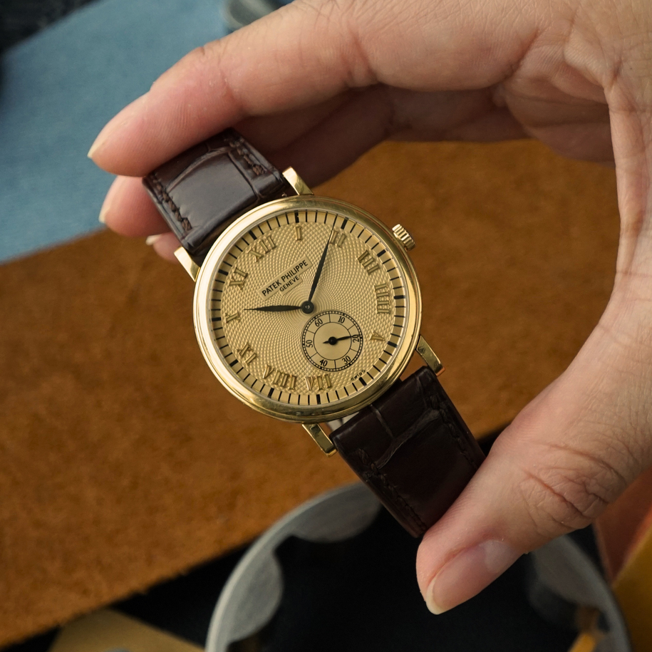 Patek Philippe Calatrava 5022J Guilloche 18k Yellow Gold 32mm Manual Wind 2000s