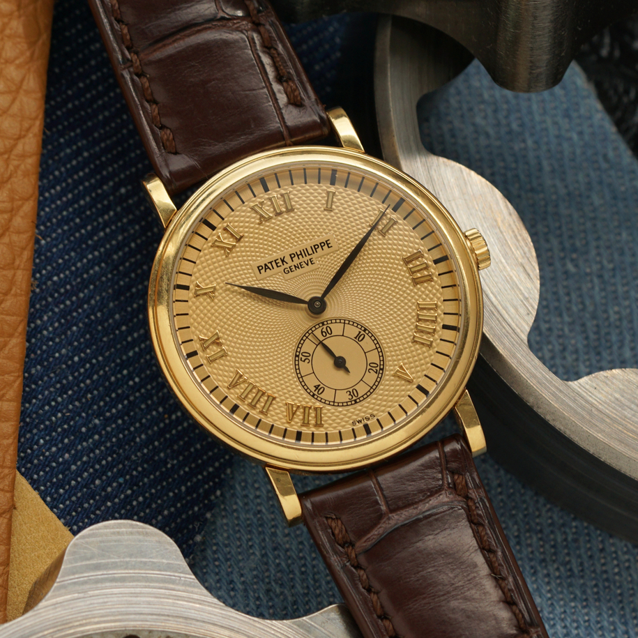 Patek Philippe Calatrava 5022J Guilloche 18k Yellow Gold 32mm Manual Wind 2000s