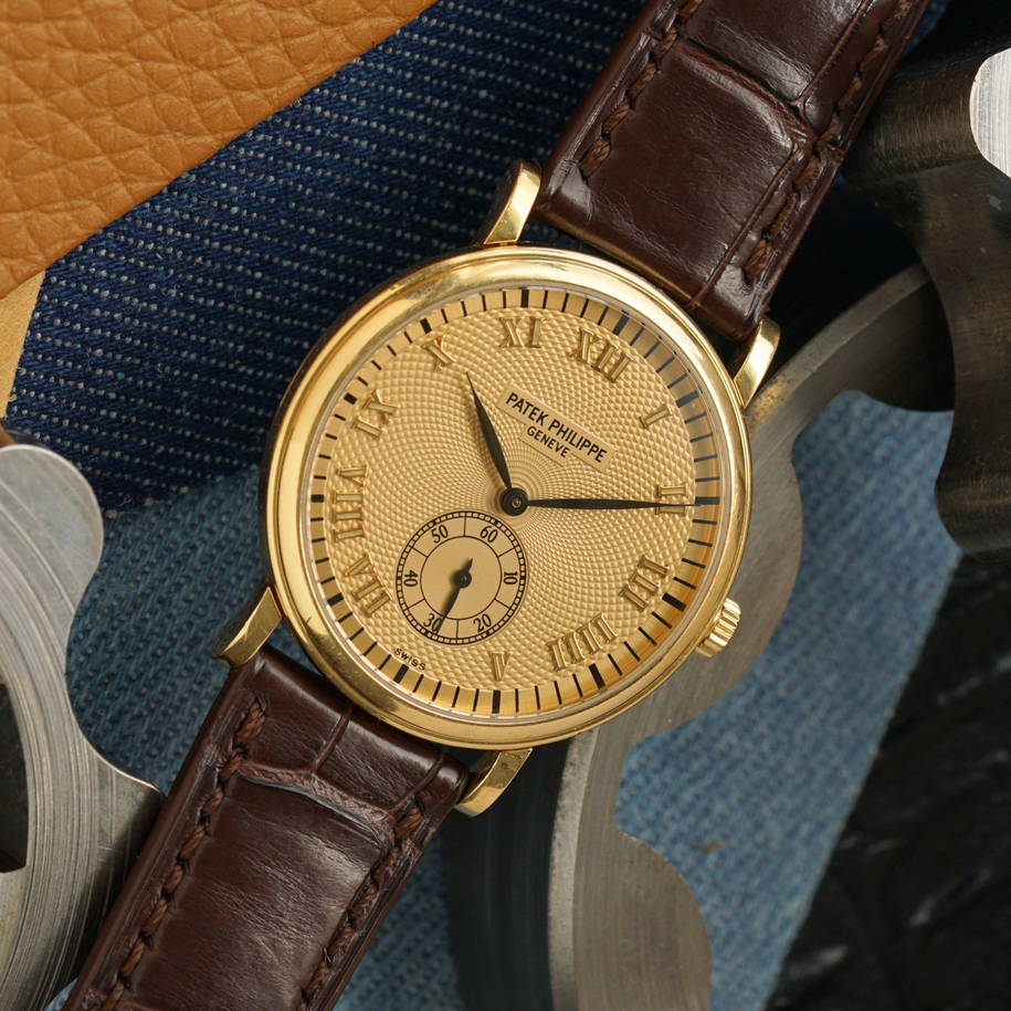 Patek Philippe Calatrava 5022J Guilloche 18k Yellow Gold 32mm Manual Wind 2000s