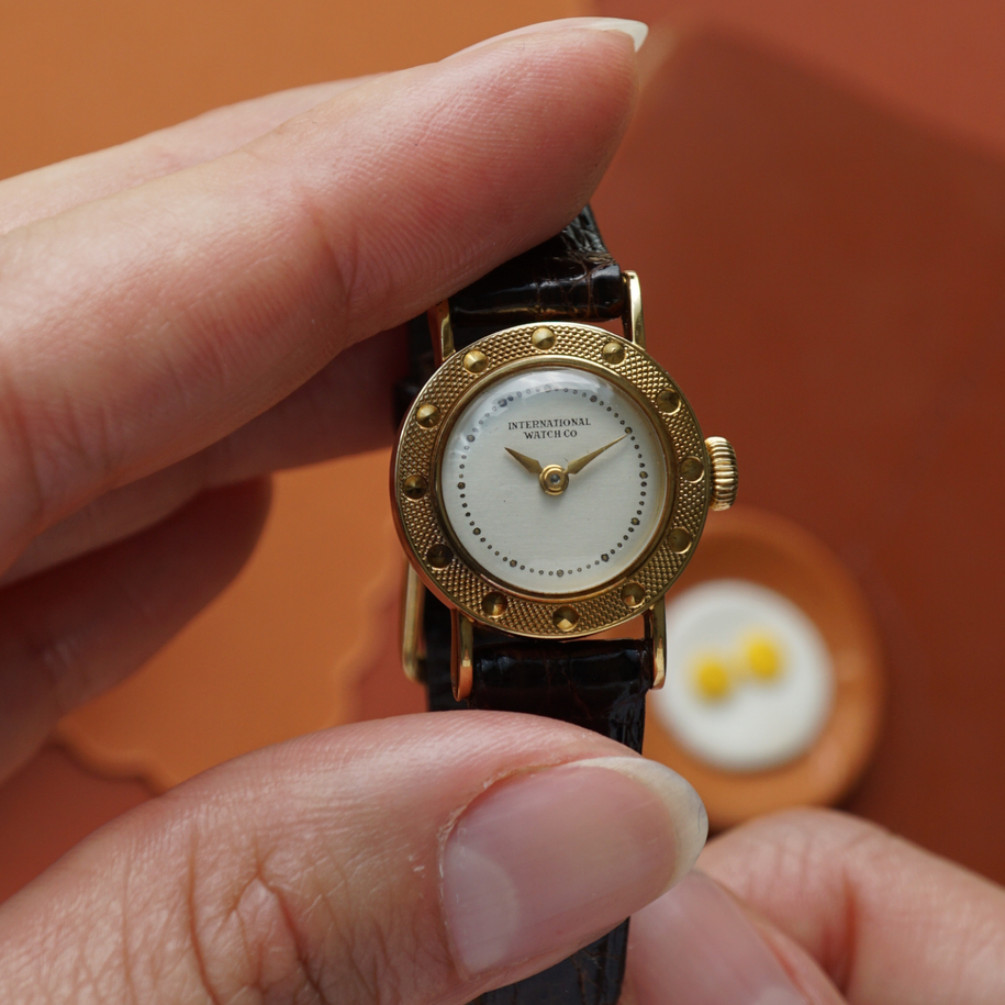 IWC Vintage 1951 Mini Hobnail 18k Yellow Gold 20mm Manual Wind