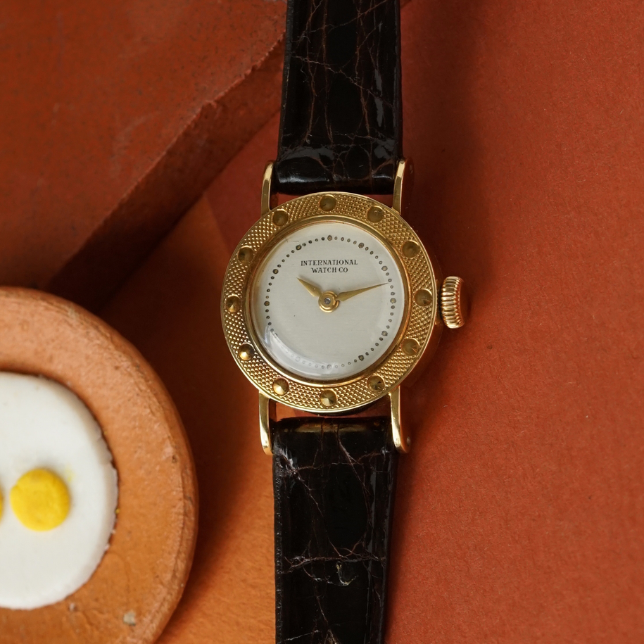 IWC Vintage 1951 Mini Hobnail 18k Yellow Gold 20mm Manual Wind