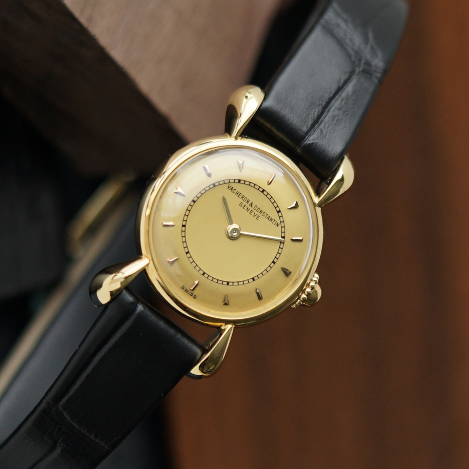 Vacheron Constantin Vintage Mini Teardrop Lug Watch 18k Yellow Gold 1940s 1950s