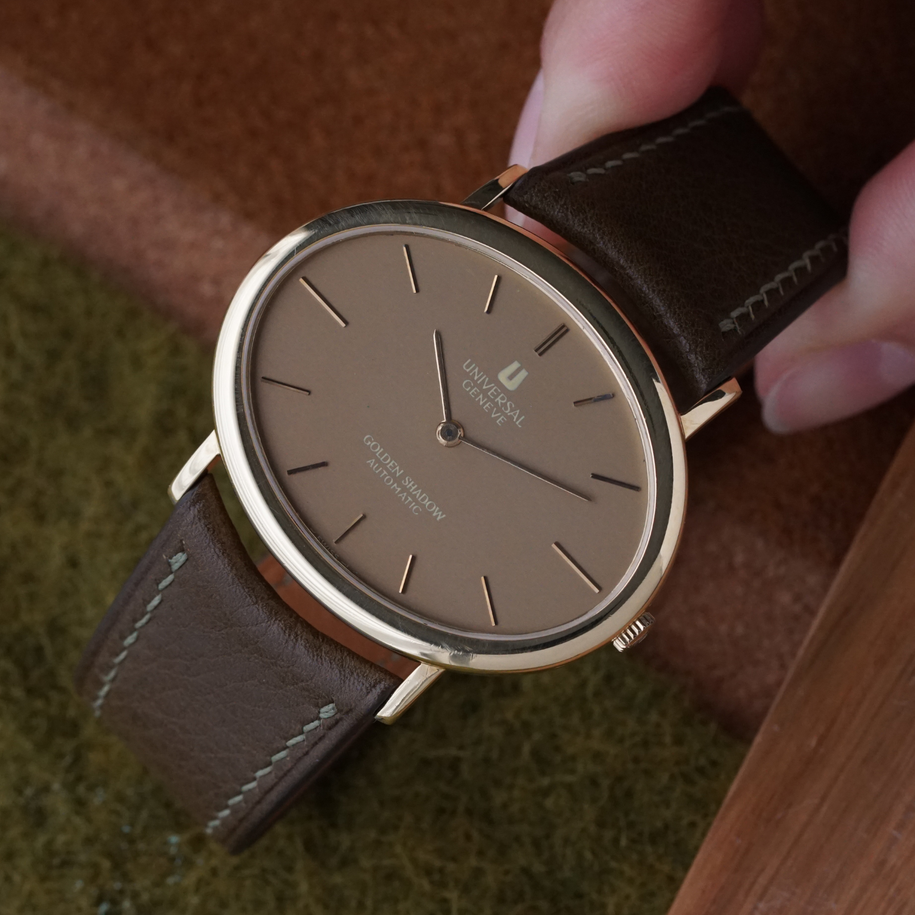 Universal Geneve Golden Shadow 18K Gold Automatic Oval Dress Watch 1970s