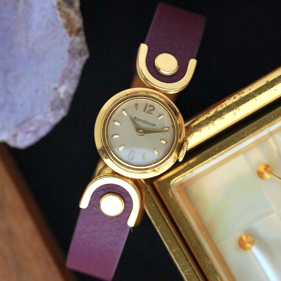 Vintage Jaeger LeCoultre Art Deco Articulated Lugs 18k Yellow Gold 1950s