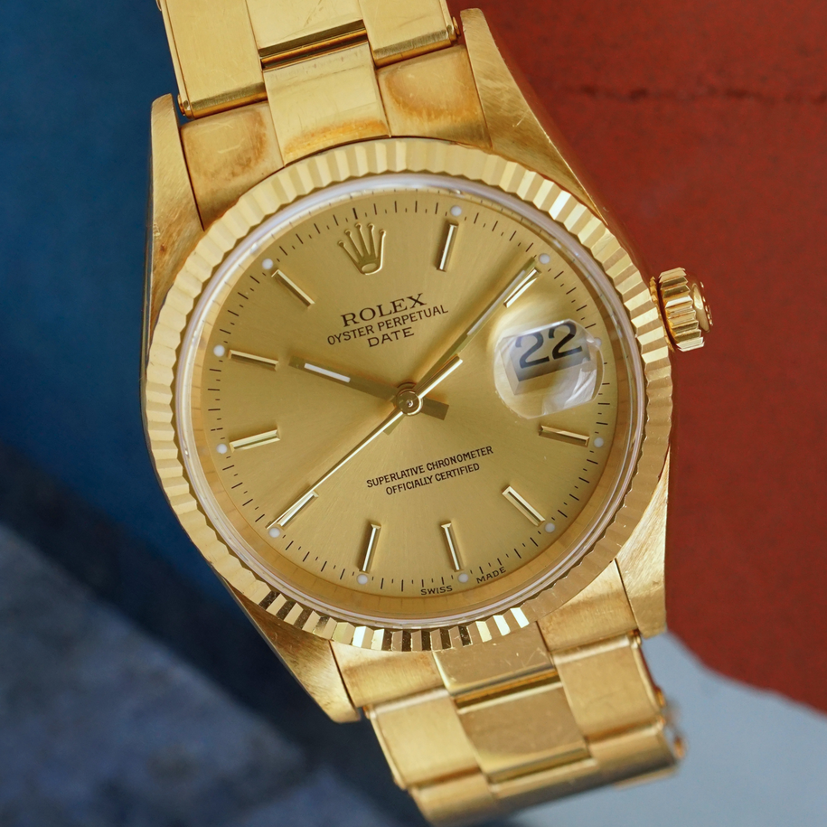 Rolex Date 15238 Oyster Bracelet 18k Yellow Gold circa 2003