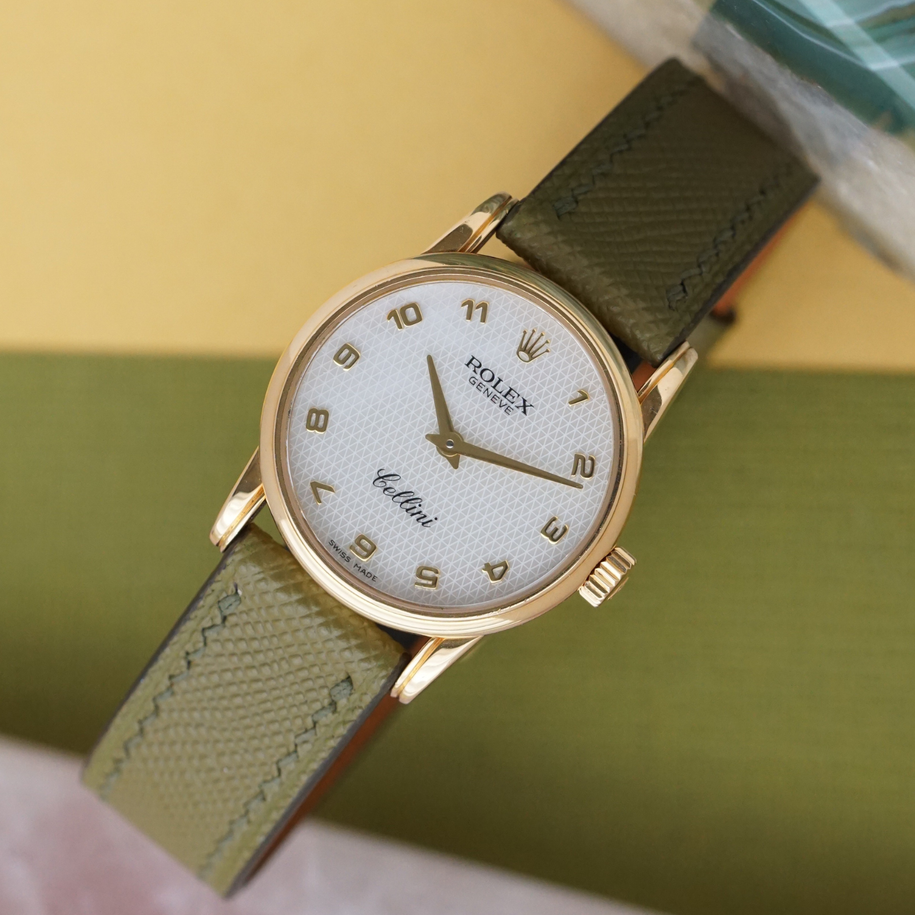 Rolex Cellini Ref. 6111 18k Yellow Gold Mother-of-Pearl Dial Quartz Circa 2007