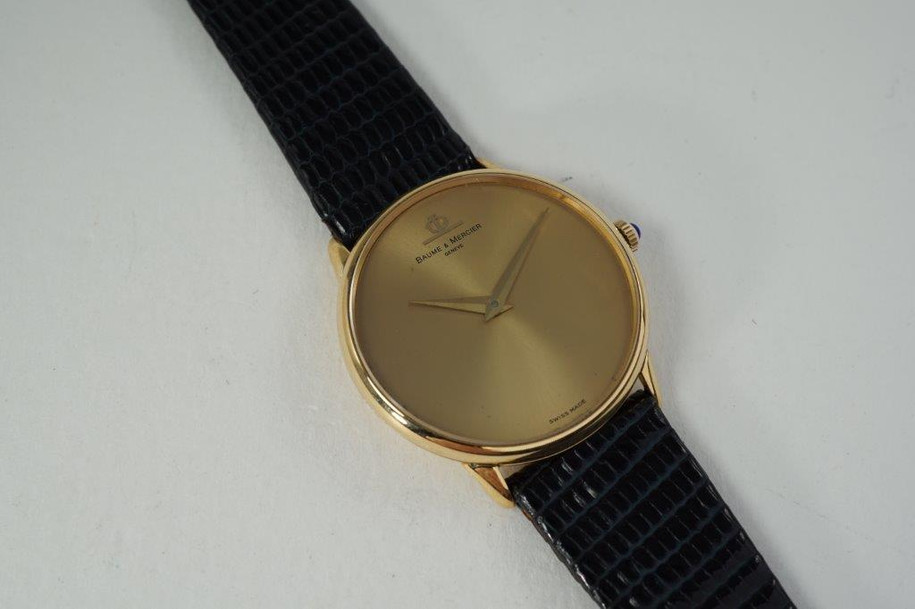 Baume Mercier Wristwatch 18k yellow gold round dates 1980's