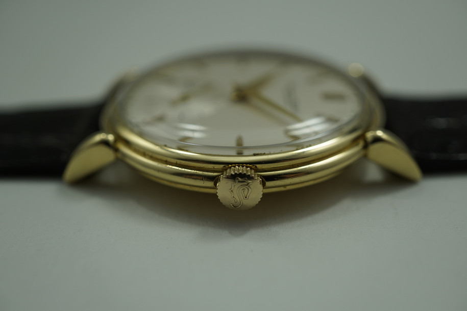 IWC DRESS WATCH VINTAGE 18K DATES 1945-50 