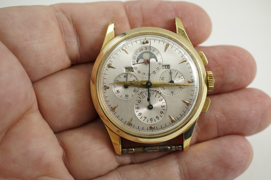 UNIVERSAL GENEVE 12285 18K YELLOW. GOLD TRI-COMPAX. DATES 1950's PRE-OWNED FOR SALE HOUSTON FABSUISSE