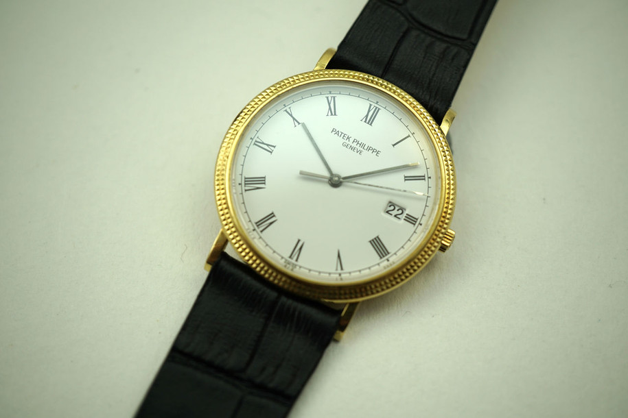 Patek Philippe 3944 Calatrava 18k yellow gold sweep w/ date c. 1990-2000's for sale houston fabsuisse