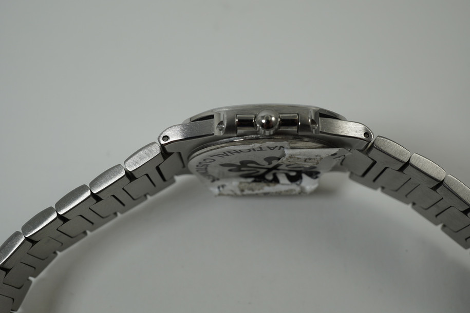 Patek Philippe 3900/1A Nautilus stainless steel recent service w/ tag c. 1990's for sale houston fabsuisse