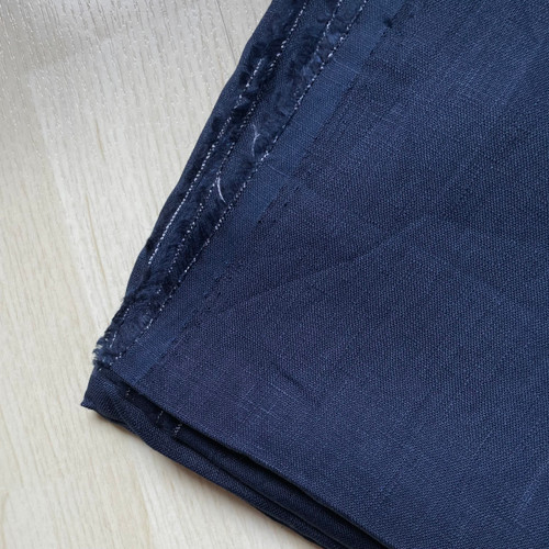 153gsm navy linen, by metre