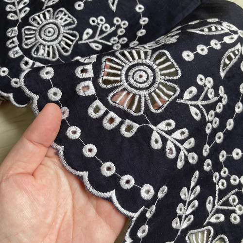 Broderie anglaise trim linen blend 210mm, per half-metre