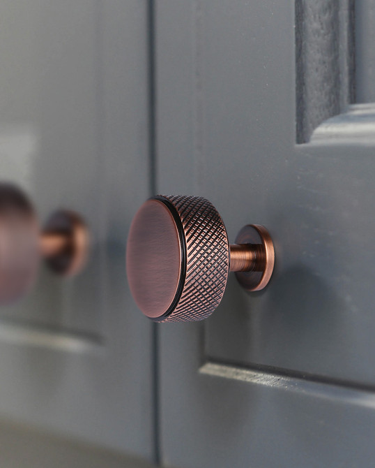 Knurled Knob With Stem - Antique Copper