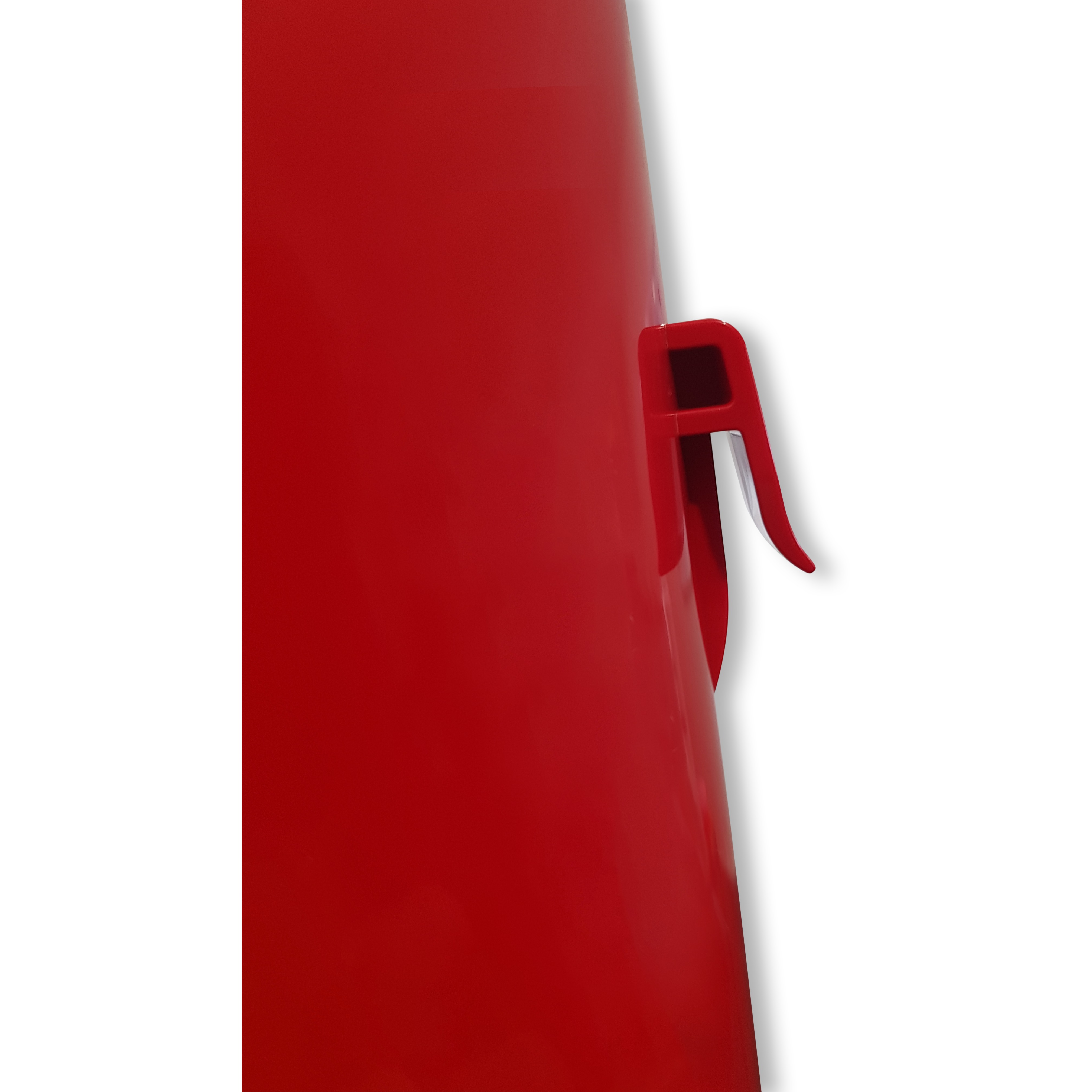 Easy mount hook system on Dine-A-Chook chicken feeder – fast installation on chicken coops