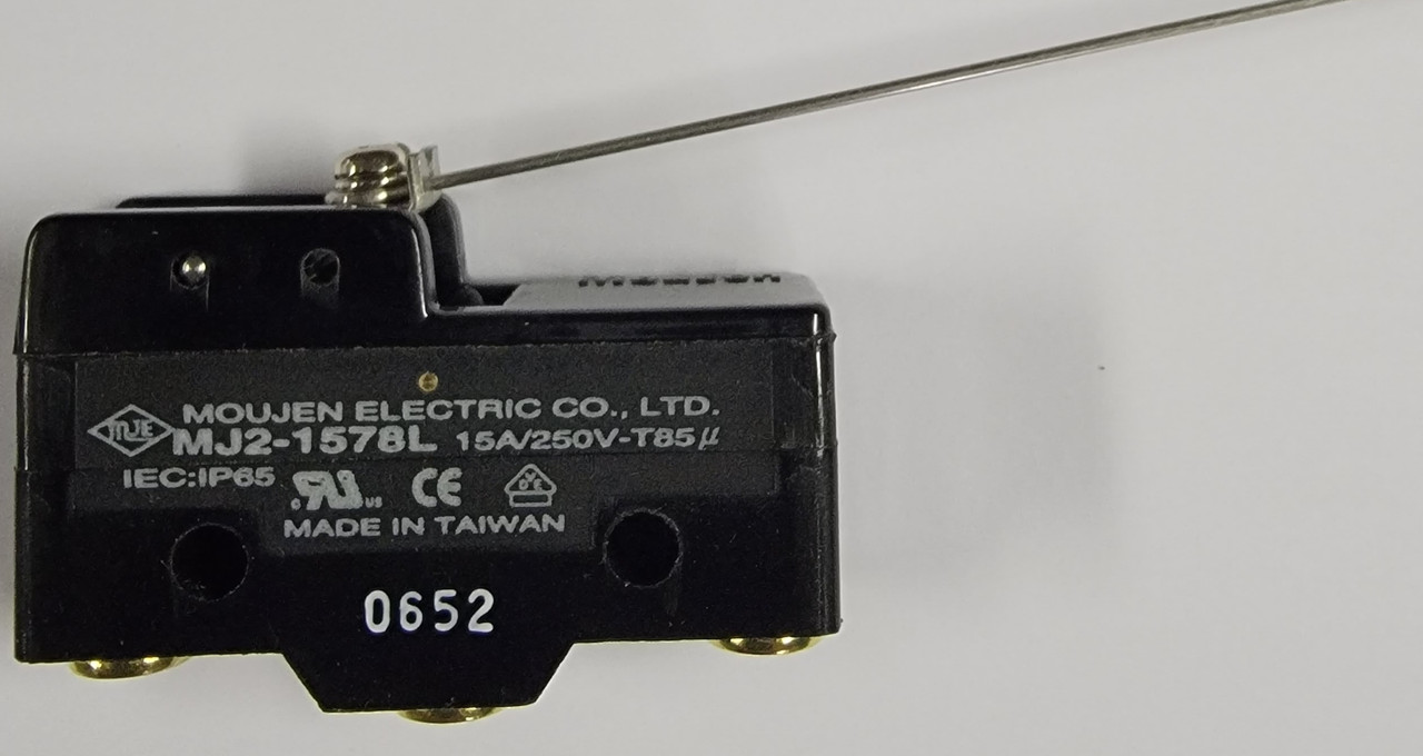 MJ2 1578L Micro Switch w Extra long Pin arm Normally Open