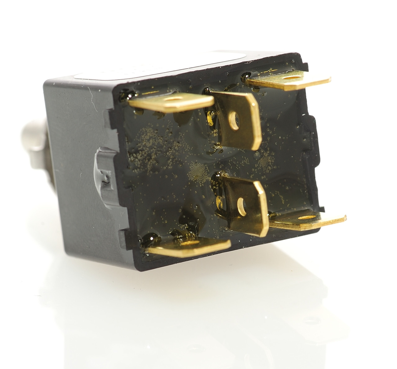 T7-211E1 Otto Sealed Double Momentary Toggle Switch, Spring return to ...