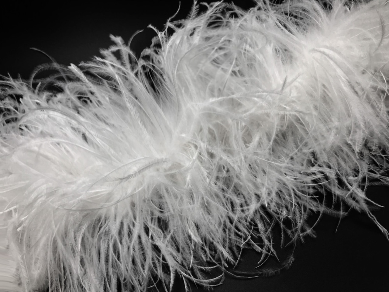 2 Yards 5-Ply Snow White Ostrich Fluffy Feather Boa