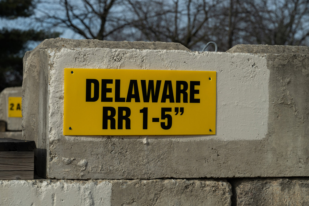 River Rock 1" - 5" Delaware Sign