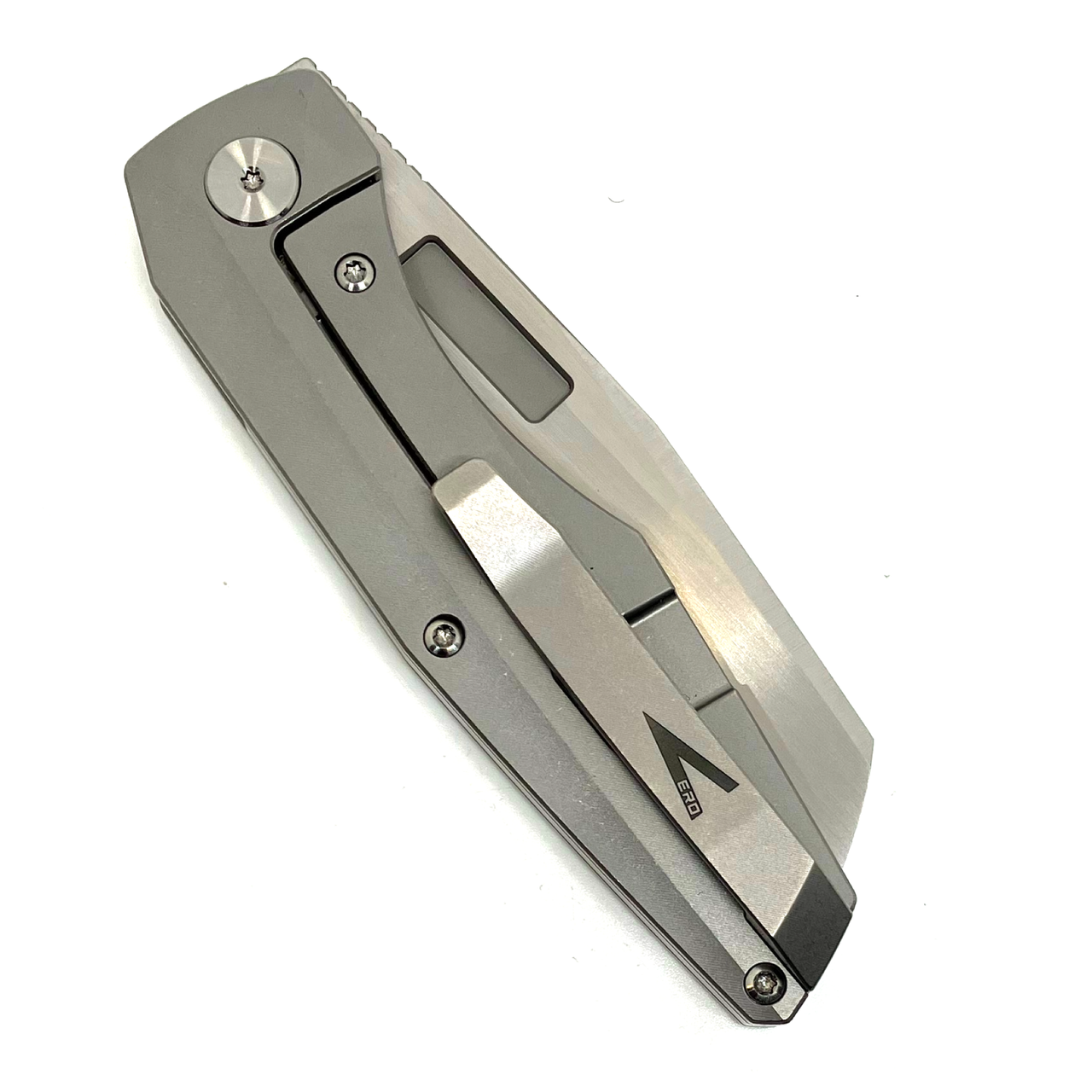Vero Engineering Axon, Stonewash Titanium Framelock / Hand Satin