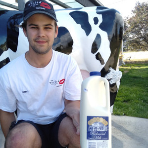 Richmond Milk 2 ltr (Pick up in-store or Hobart and surrounds option only) Richmond Milk 2 ltr (Pick up in-store or Hobart and surrounds option only)