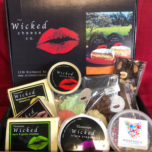 Wicked Cheese and Sweets Hampers (11,110,111,112) Wicked Cheese and Sweets Hampers (11,110,111,112)