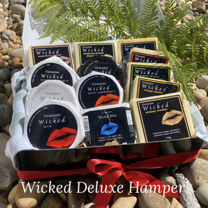 Wicked Deluxe Gift hamper (13 cheeses-WCHX13) Wicked Deluxe Gift hamper (13 cheeses-WCHX13)
