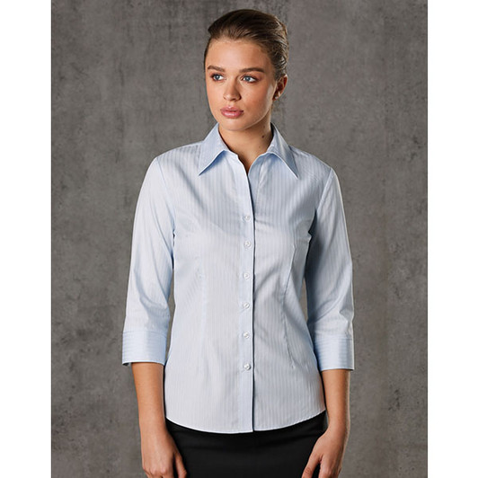 M8100Q WoMens Self Stripe 3/4 Sleeve Shirt