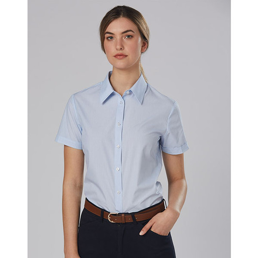 M8211 WoMens Fine Stripe S/S Shirt