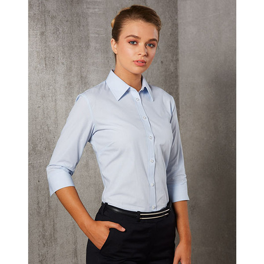 M8213 WoMens Fine Stripe 3/4 Sleeve Shirt