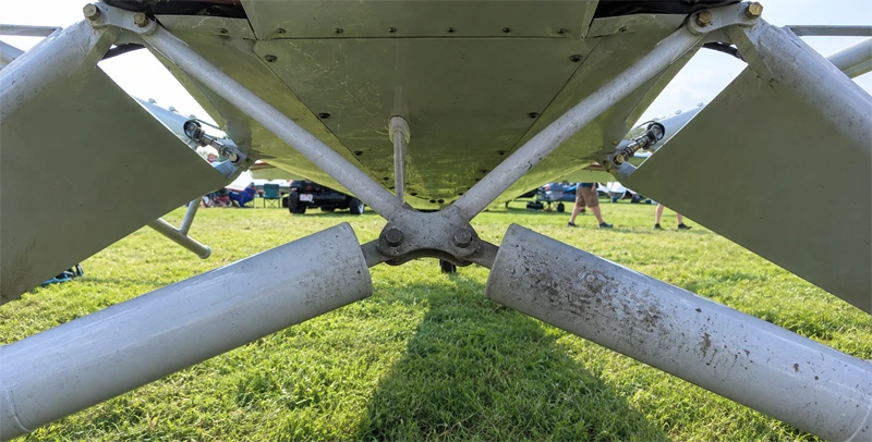 Aircraft gear before Koenig Polish